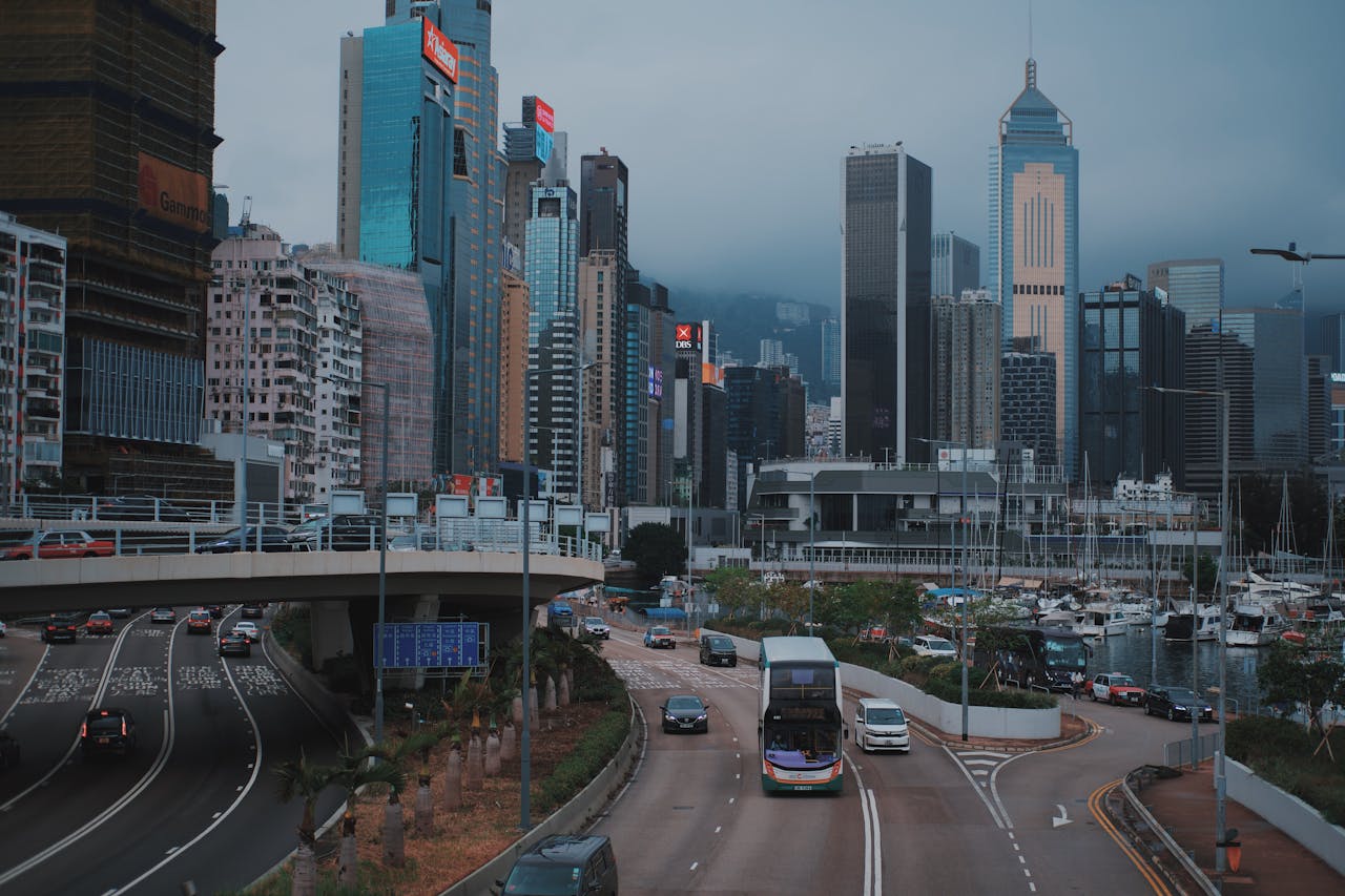 Transportasi di Kawasan Sudirman: Akses MRT, Lalu Lintas, dan Kemudahan Mobilitas