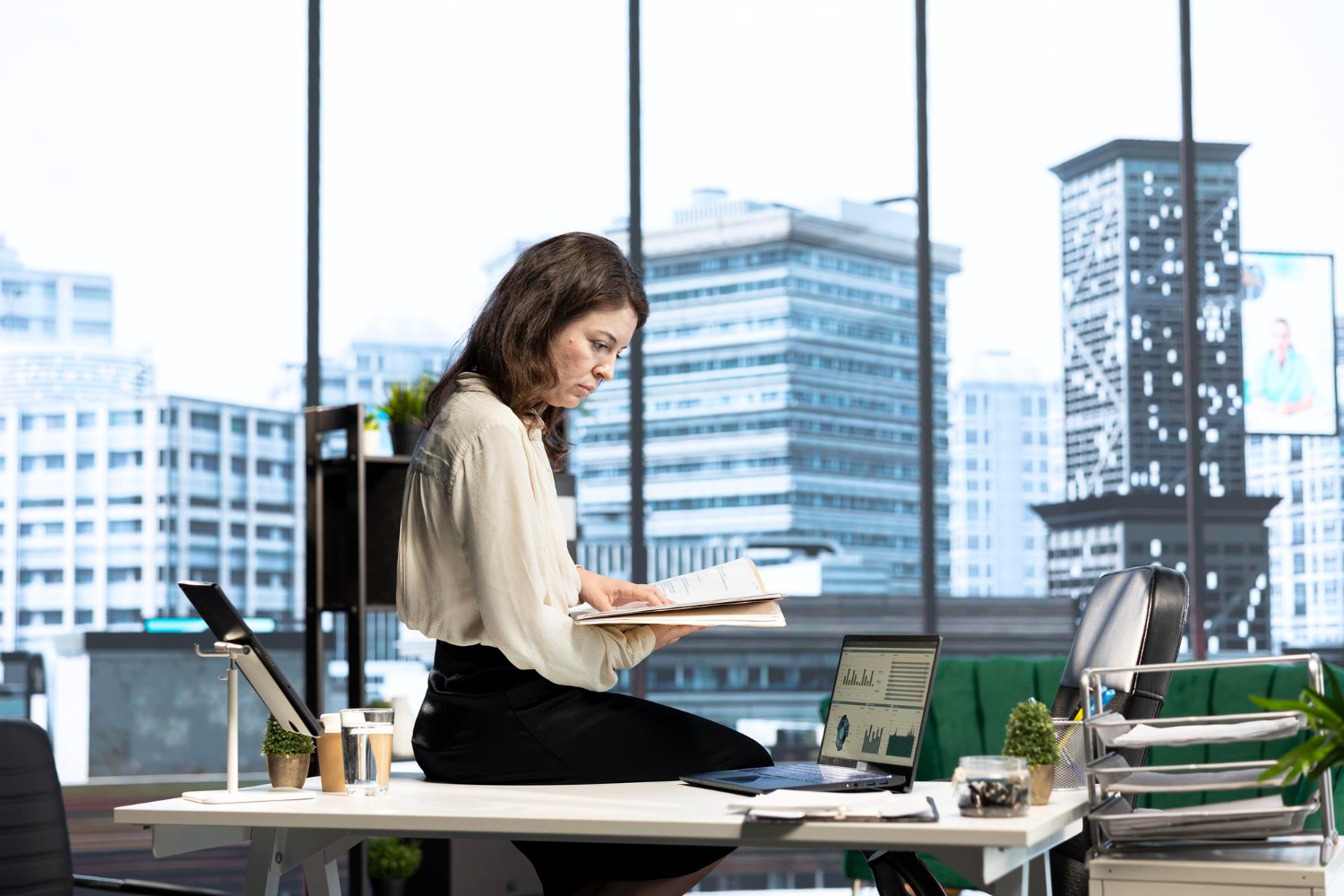 serviced office vs traditional lease